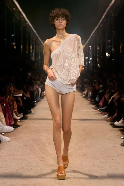 Look 31